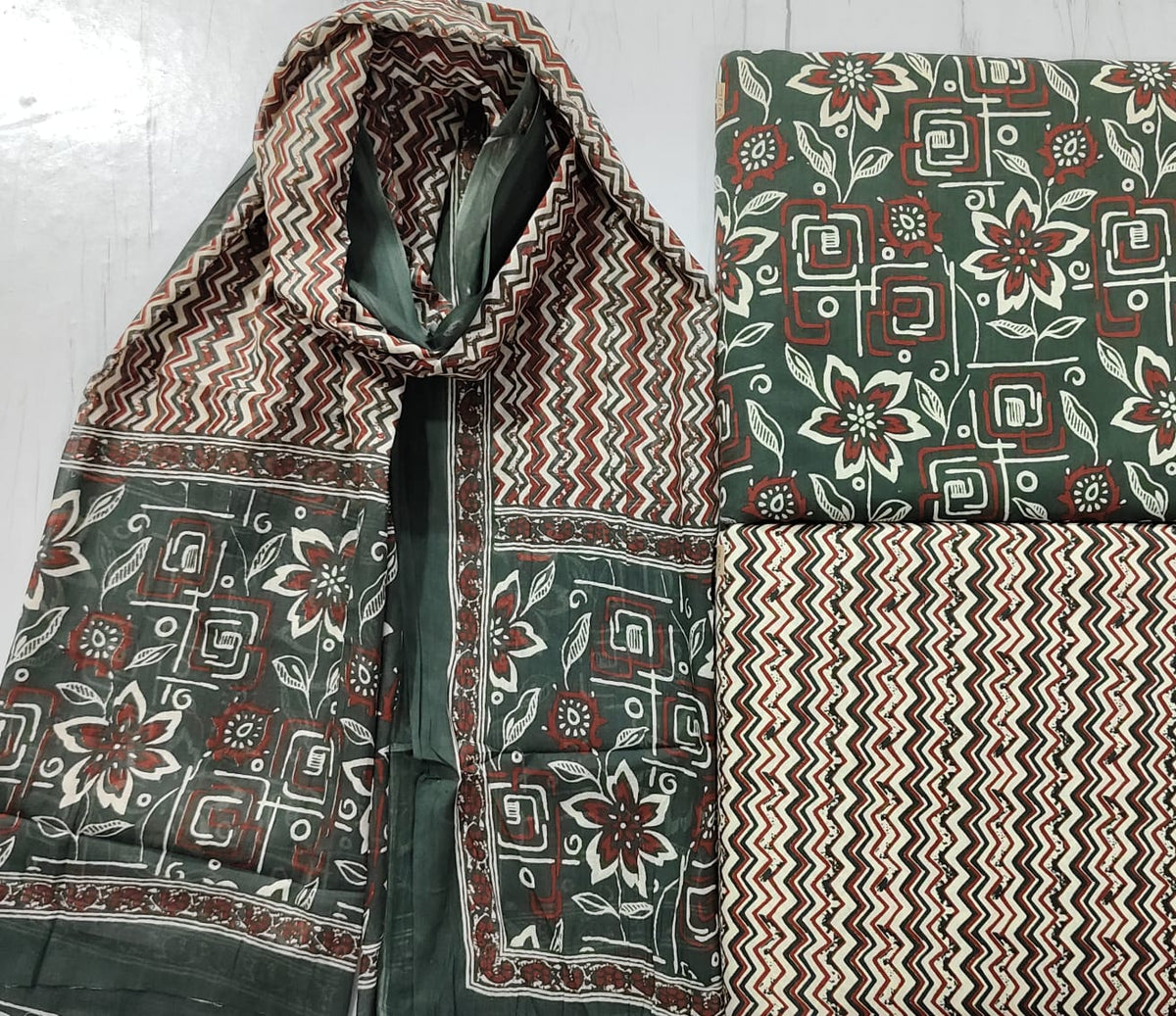 Emerald Heritage Floral Cotton Suit Set