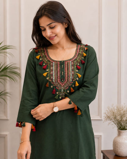 Riwaayat Green Embroidered Kurta Pant Set