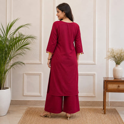 Riwaayat Maroon Embroidered Kurta Pant Set