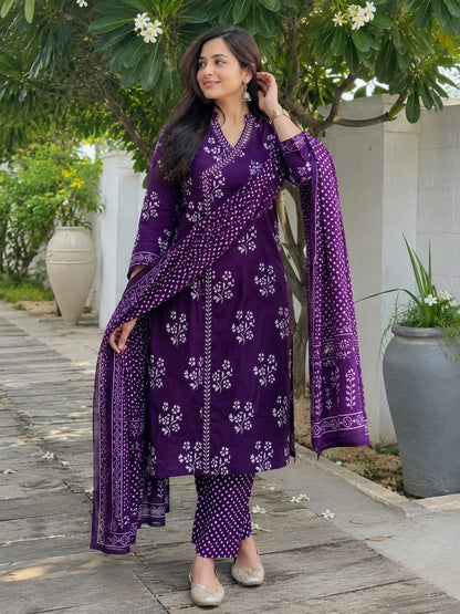 Rajsi Khata Cotton Suit Set